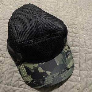 Lululemon cap with camo print on lid
